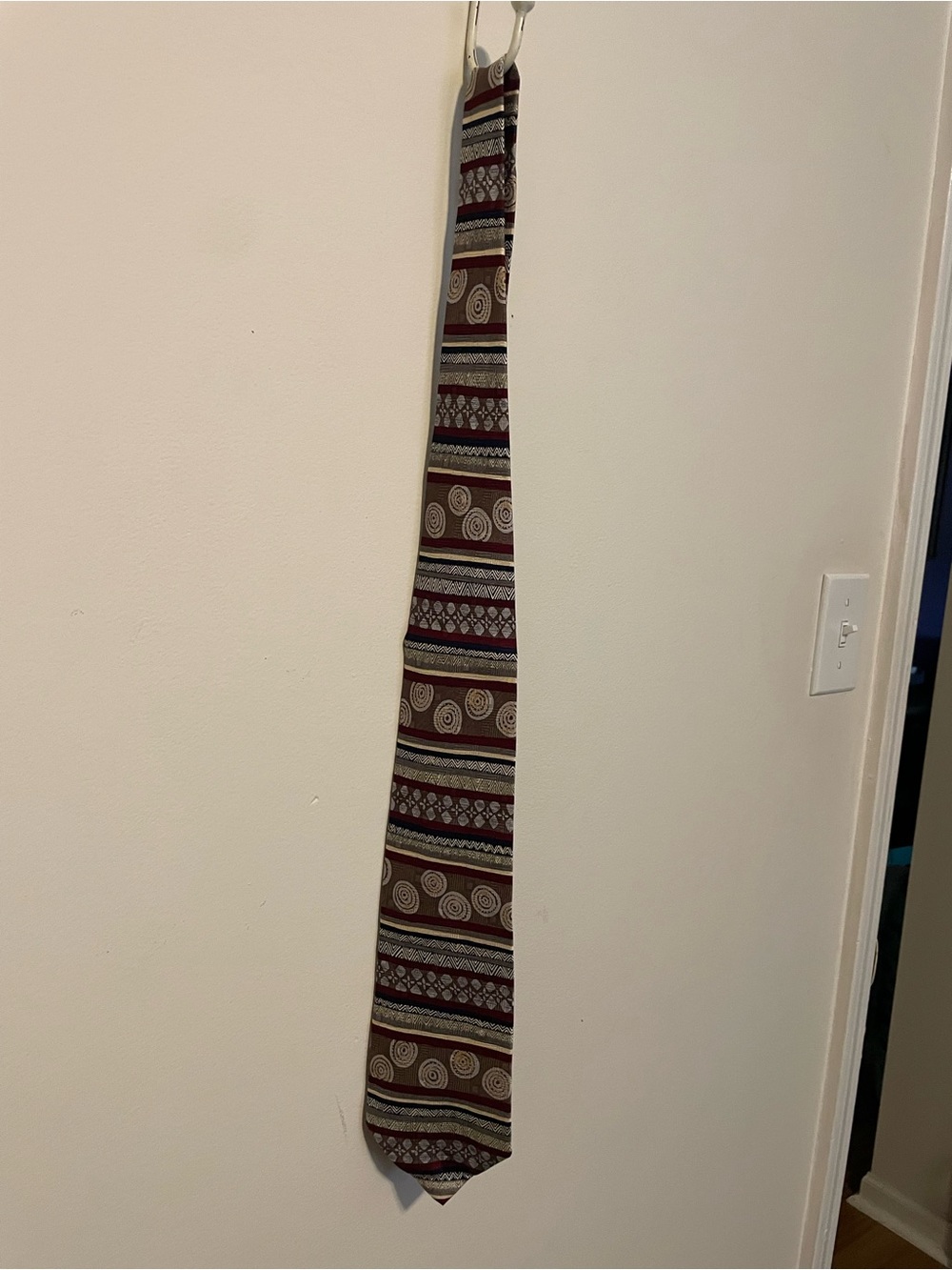 Classic Men's Patterned 100% Silk Tie